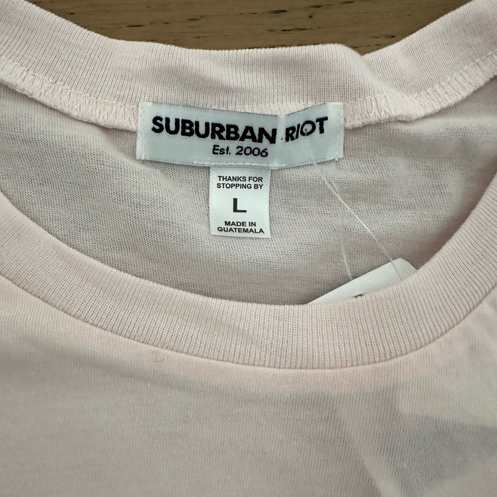 🆕 Suburban Riot Love Tee - Picture 3 of 4
